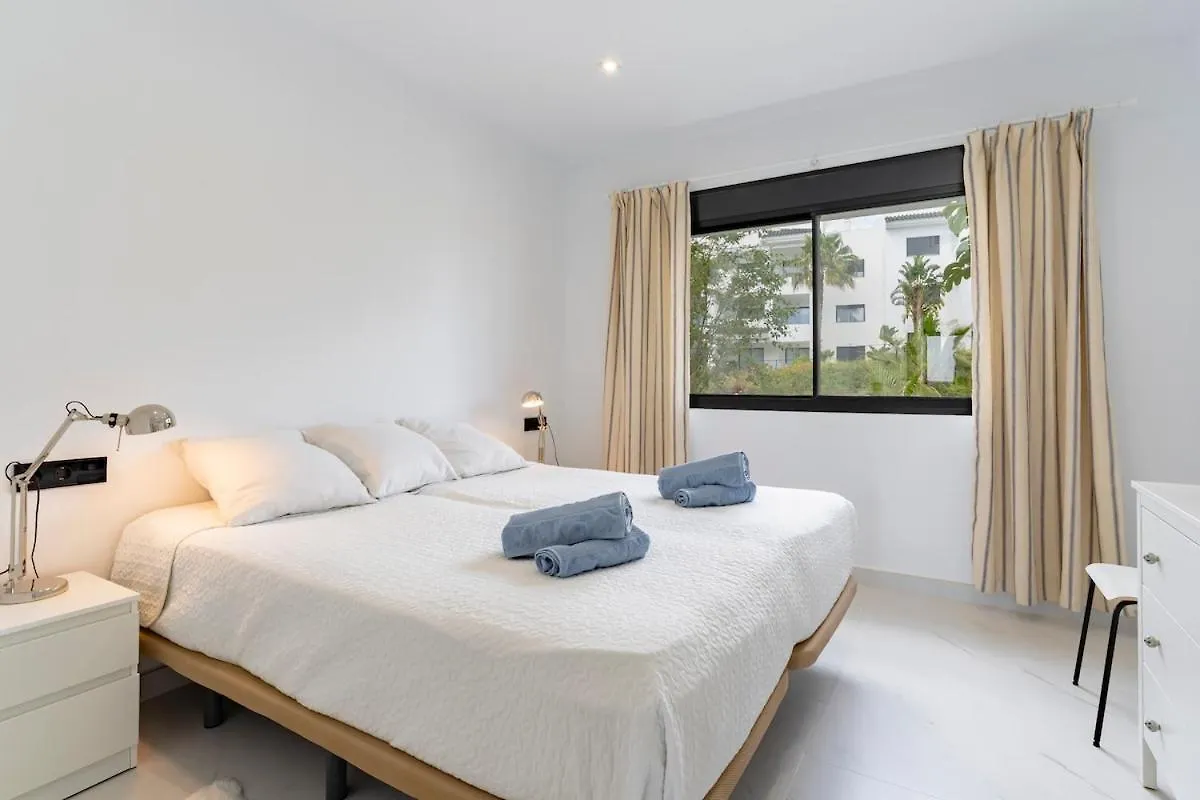 Luxury 2 Bed Apt With Sea View Estepona