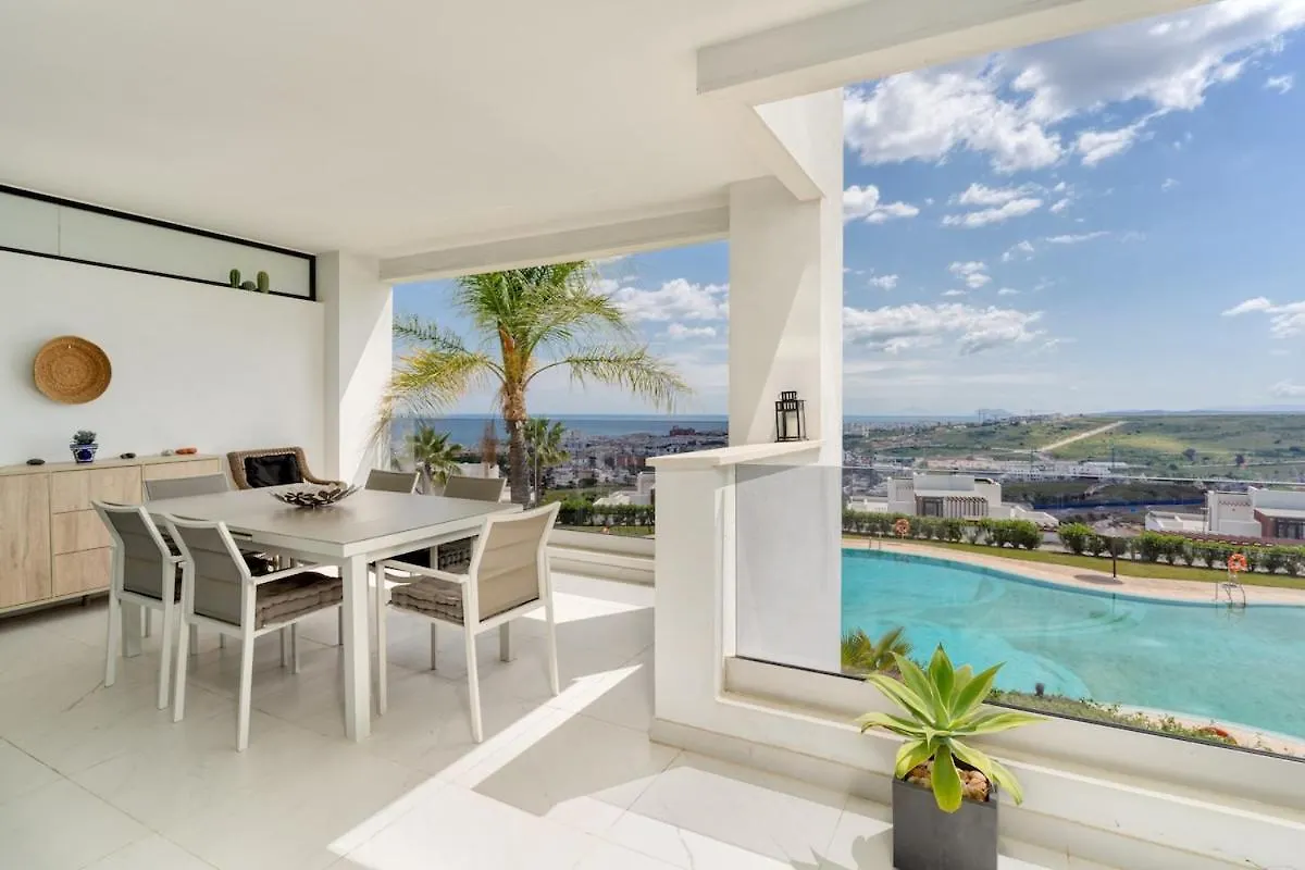 Luxury 2 Bed Apt With Sea View Estepona